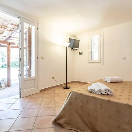 Borgo Del Sole Salento Aparthotel