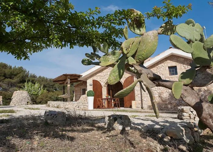 アパートホテル Borgo Del Sole Salento 4*